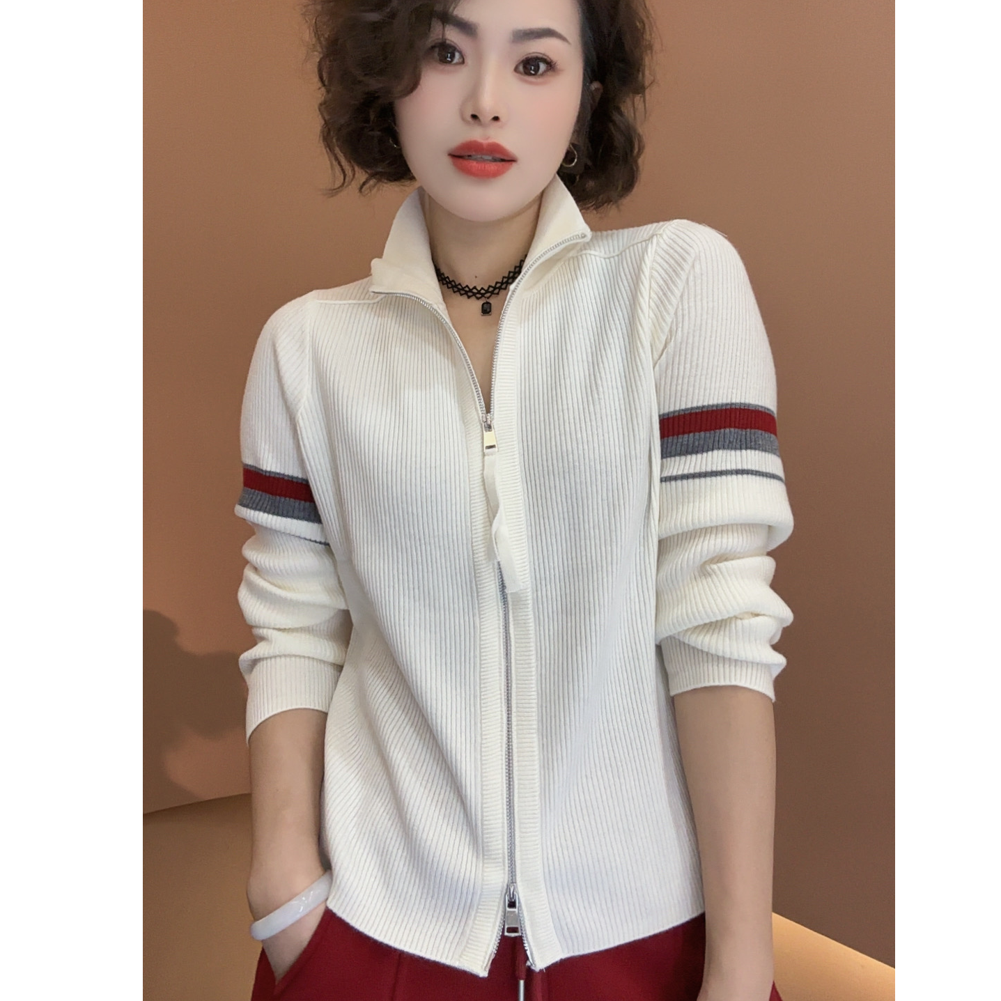 【露缇】欧货时尚桑蚕丝羊毛衫洋气拉链上衣AA41619