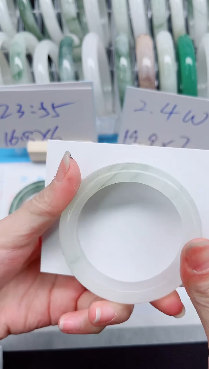 【闪购商品】石英质玉手镯未镶嵌A268-51.4