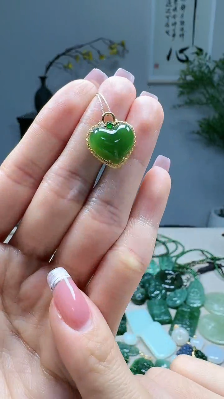 吊坠(不含链)18K金镶嵌和田玉1