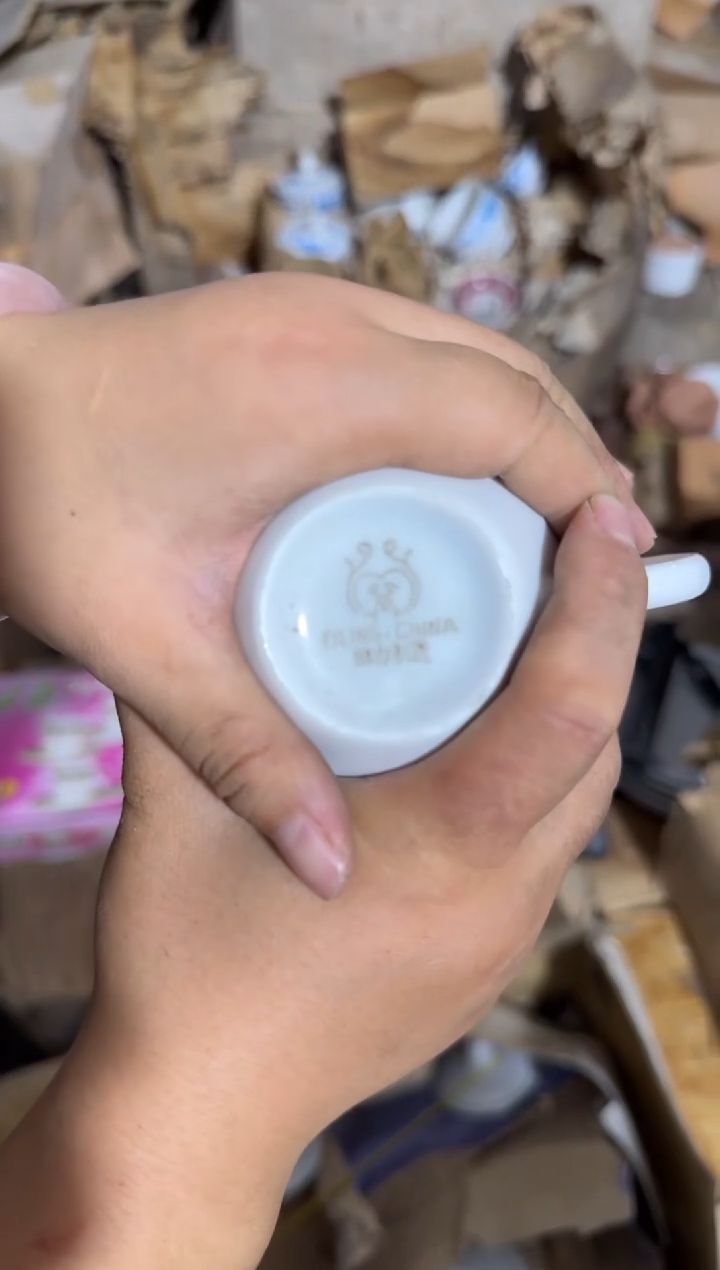 摆件珠**a炖盅1800毫升有瑕请慎拍