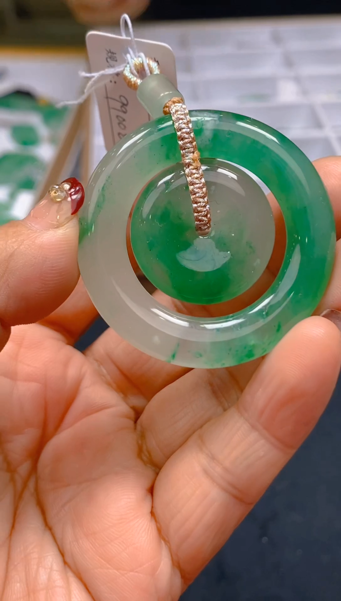 【闪购商品】石英质玉颈饰未镶嵌冰美人非洲翠A货，冰种