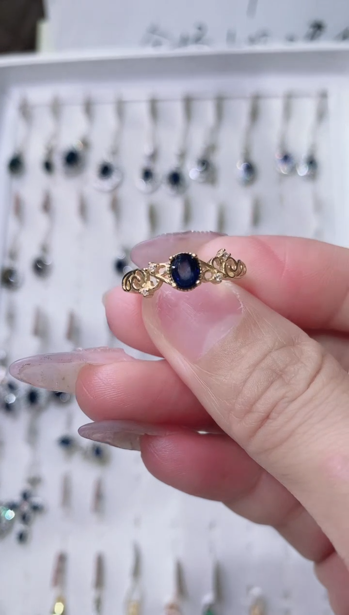 【闪购商品】蓝宝石戒指银S925镶嵌............