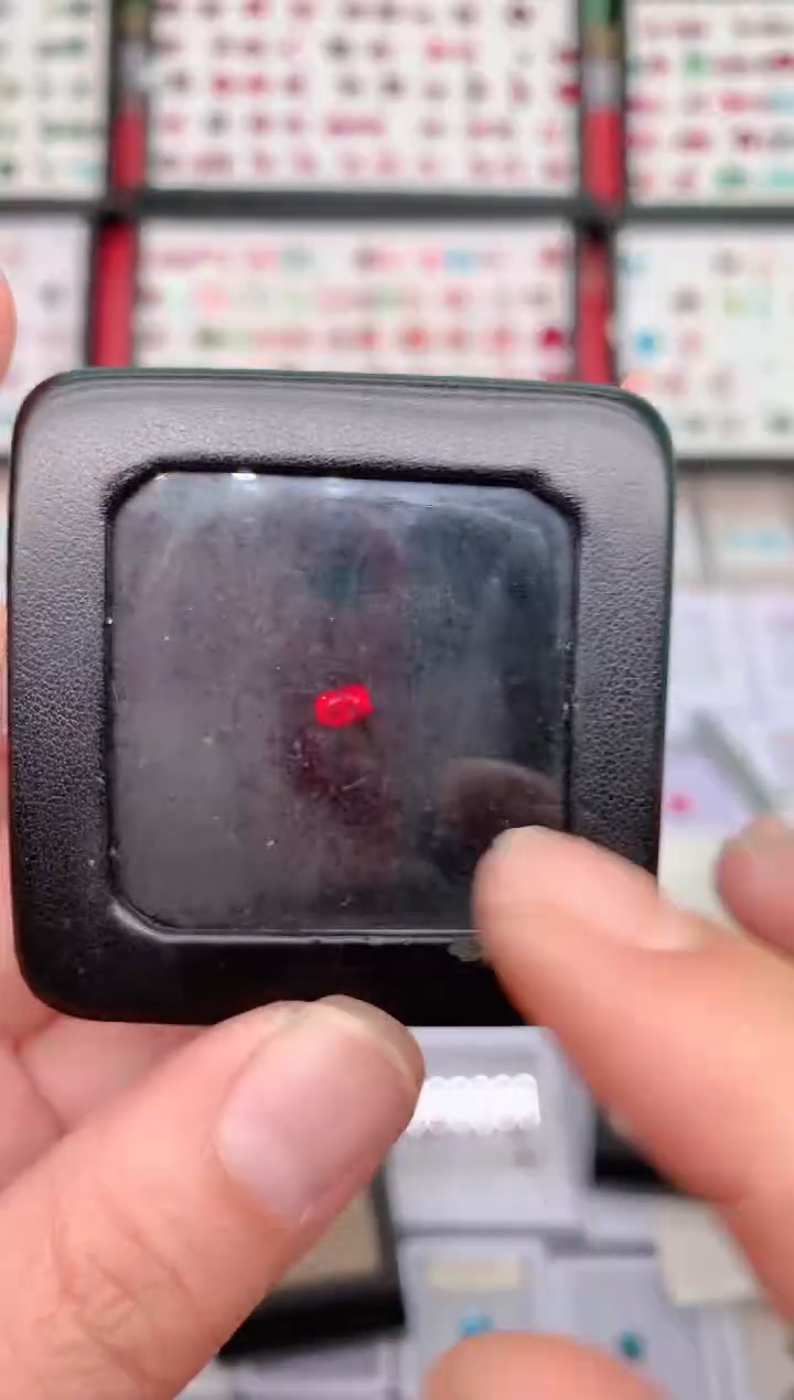 裸石尖晶石0.37ct吉尔德绝地