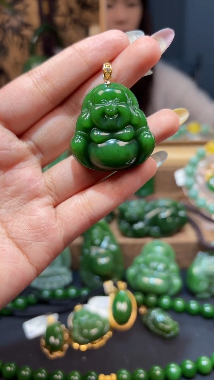 和田玉（碧玉）18K金镶嵌颈饰1