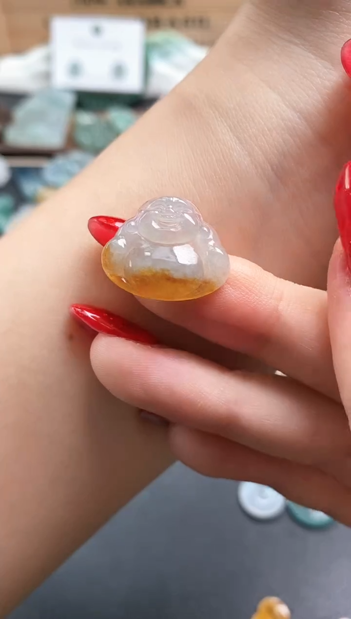 颈饰未镶嵌翡翠佛公