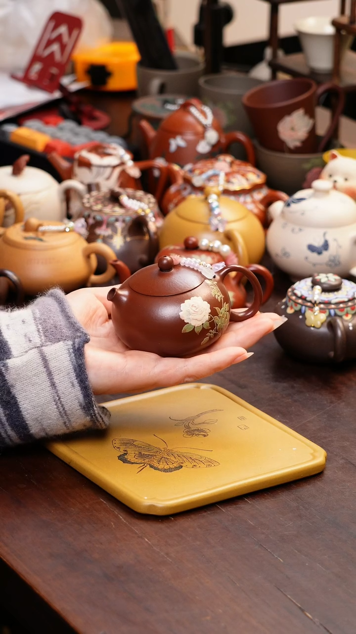 【闪购商品】原矿手工紫砂壶朱泥