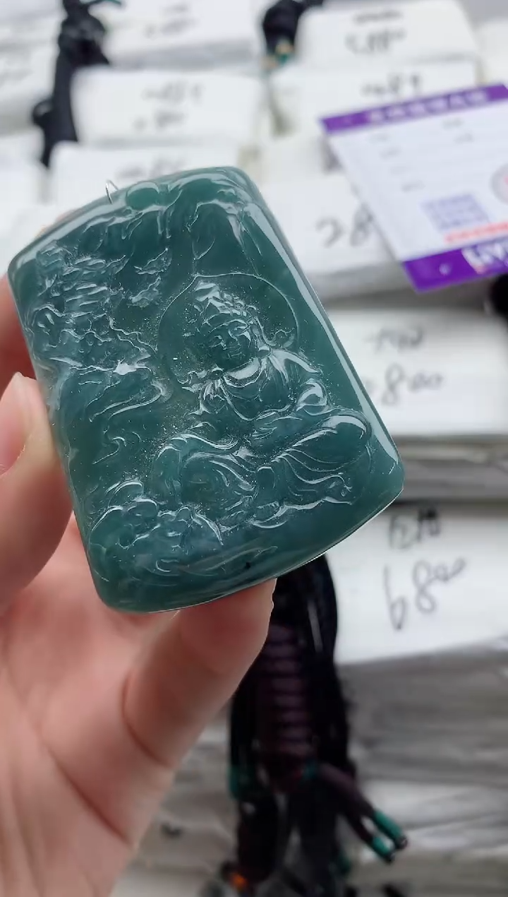 颈饰未镶嵌翡翠8