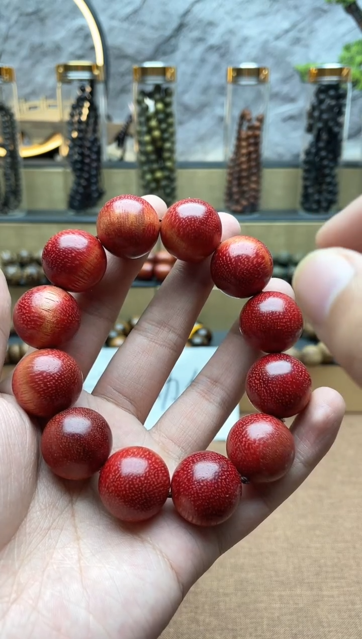 【闪购商品】阴沉木其他红奇手串1003
