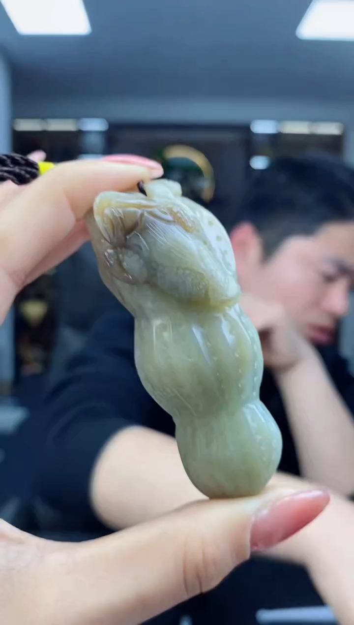 【闪购商品】和田玉颈饰未镶嵌花生手把件清货4