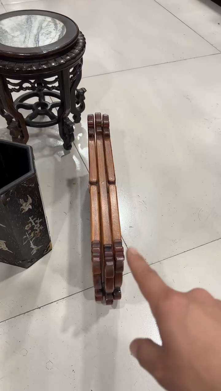 凤头六足笔洗架1