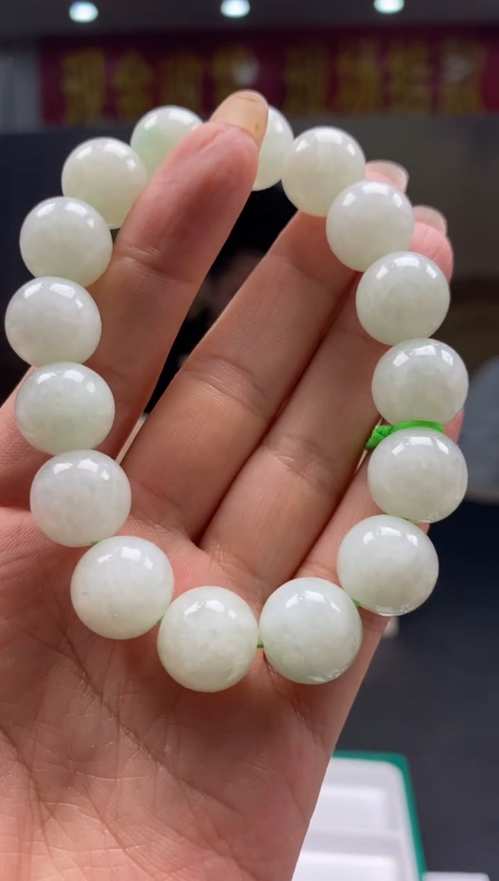 【闪购商品】翡翠颈饰未镶嵌********37