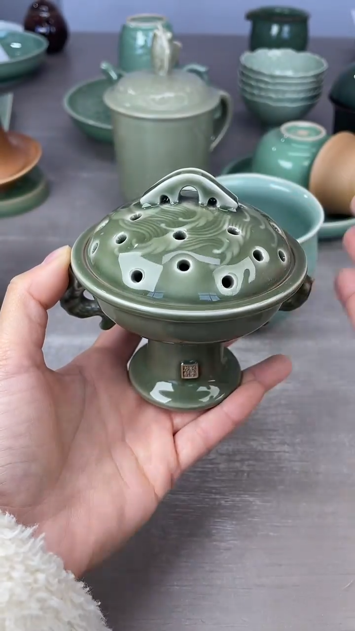 青瓷仓储清仓福利微瑕