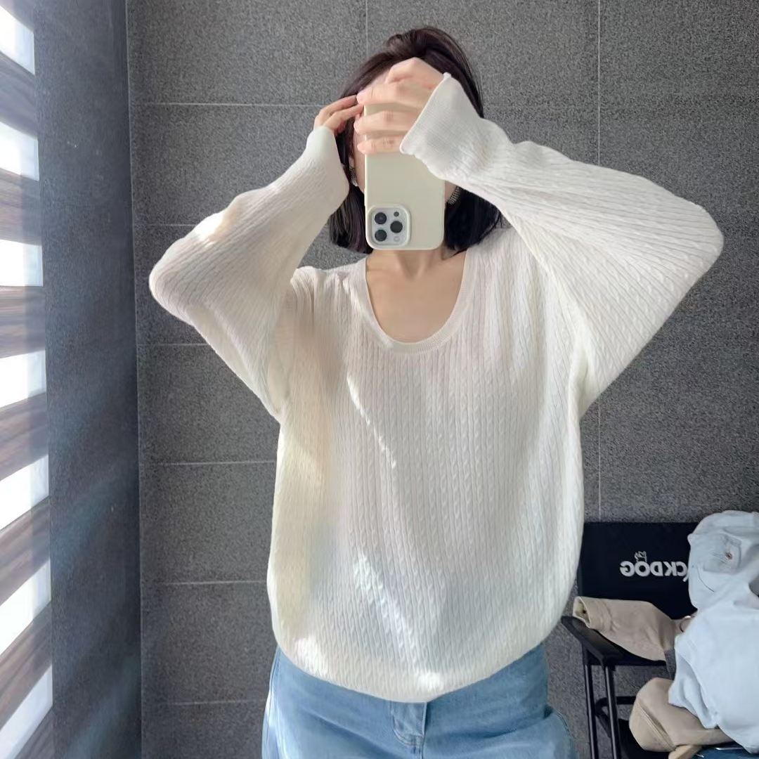 女款春秋时尚韩版百搭宽松长袖打底针织衫