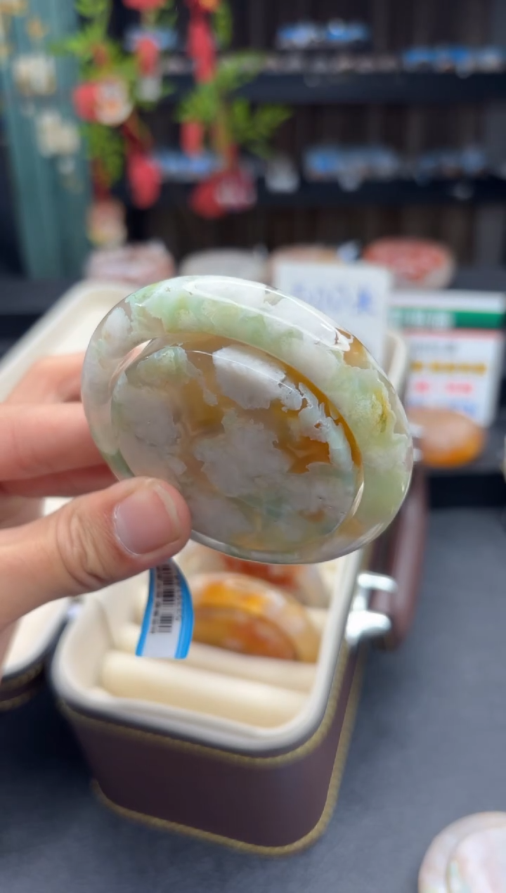 【闪购商品】石英质玉手镯未镶嵌99（57圈赠送镯心）