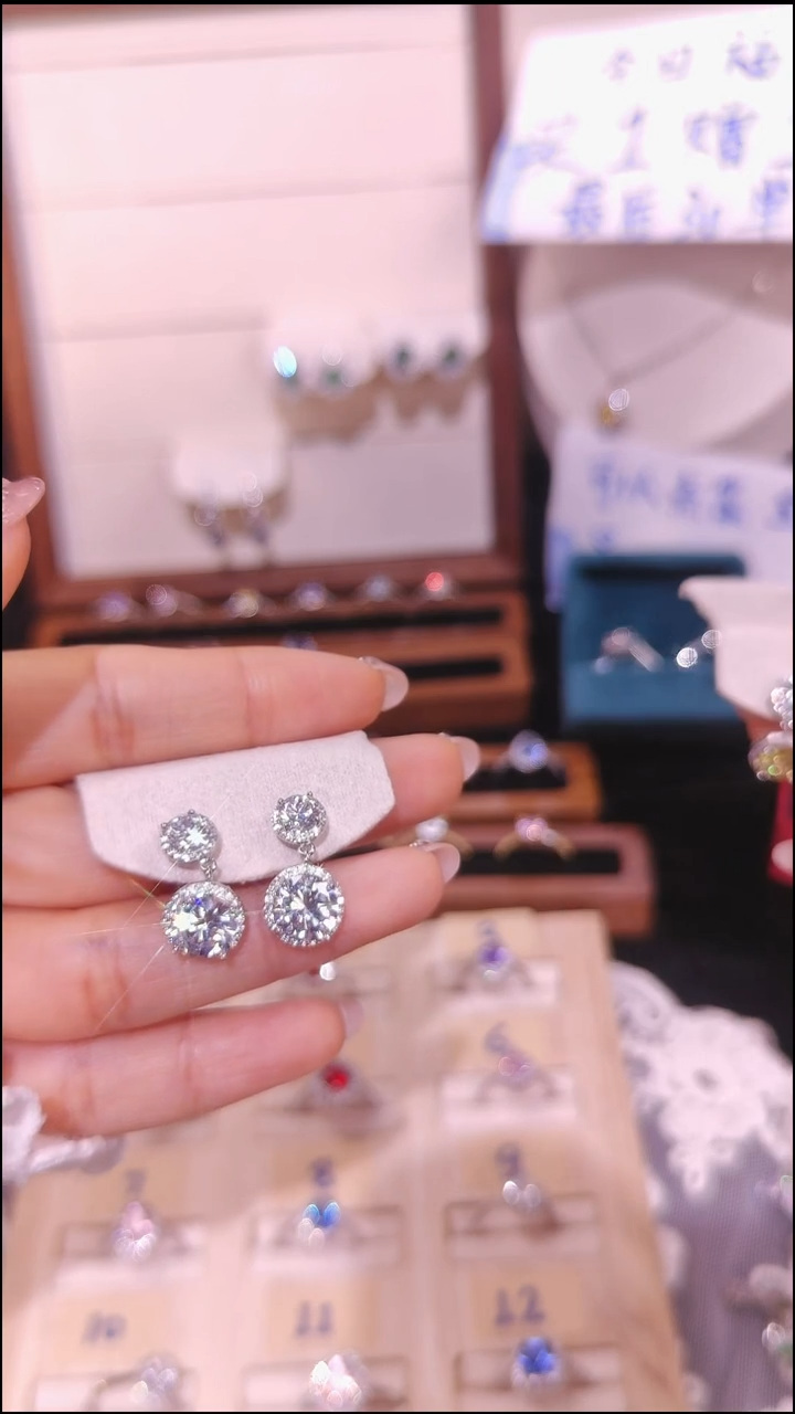 合金无白色耳饰 