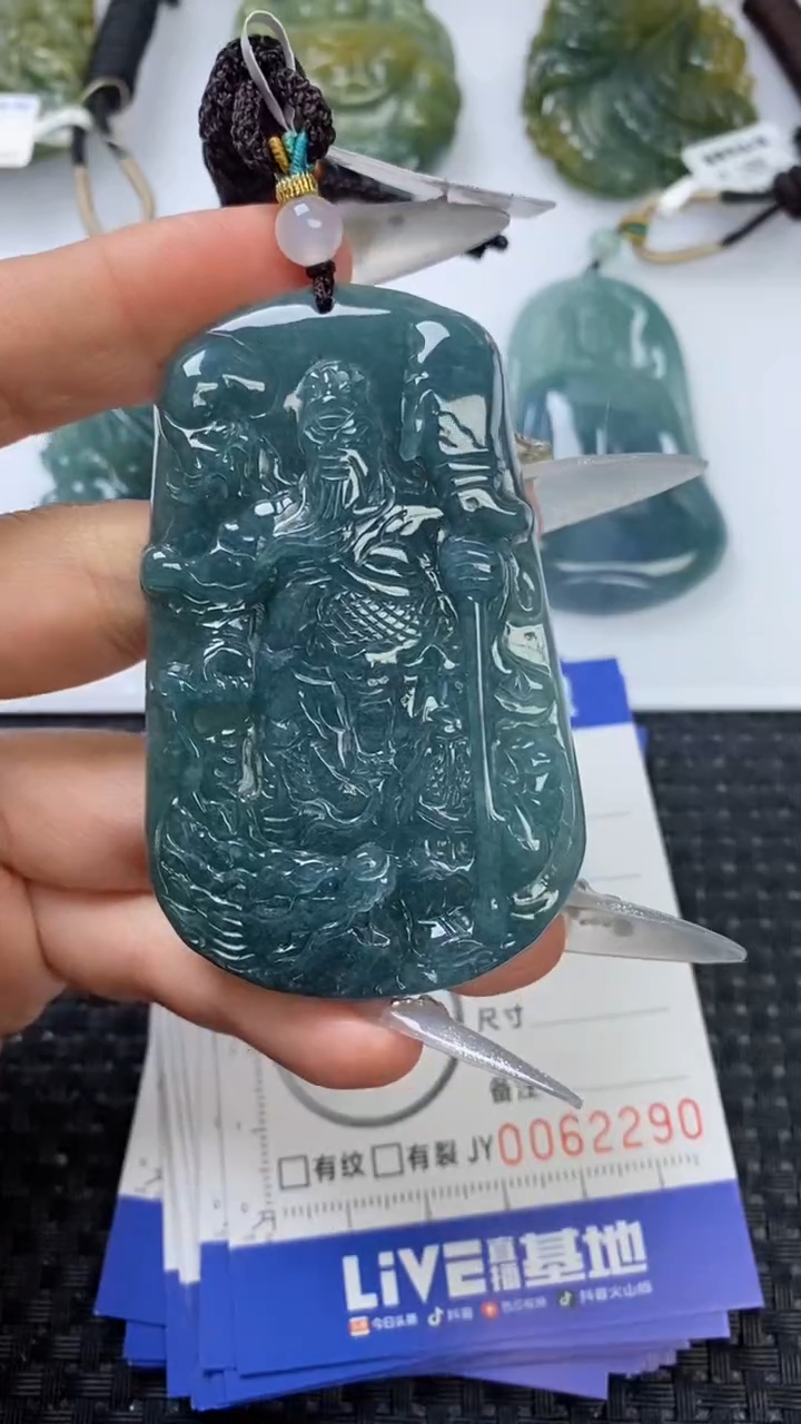 【闪购商品】翡翠颈饰未镶嵌1111111111111111