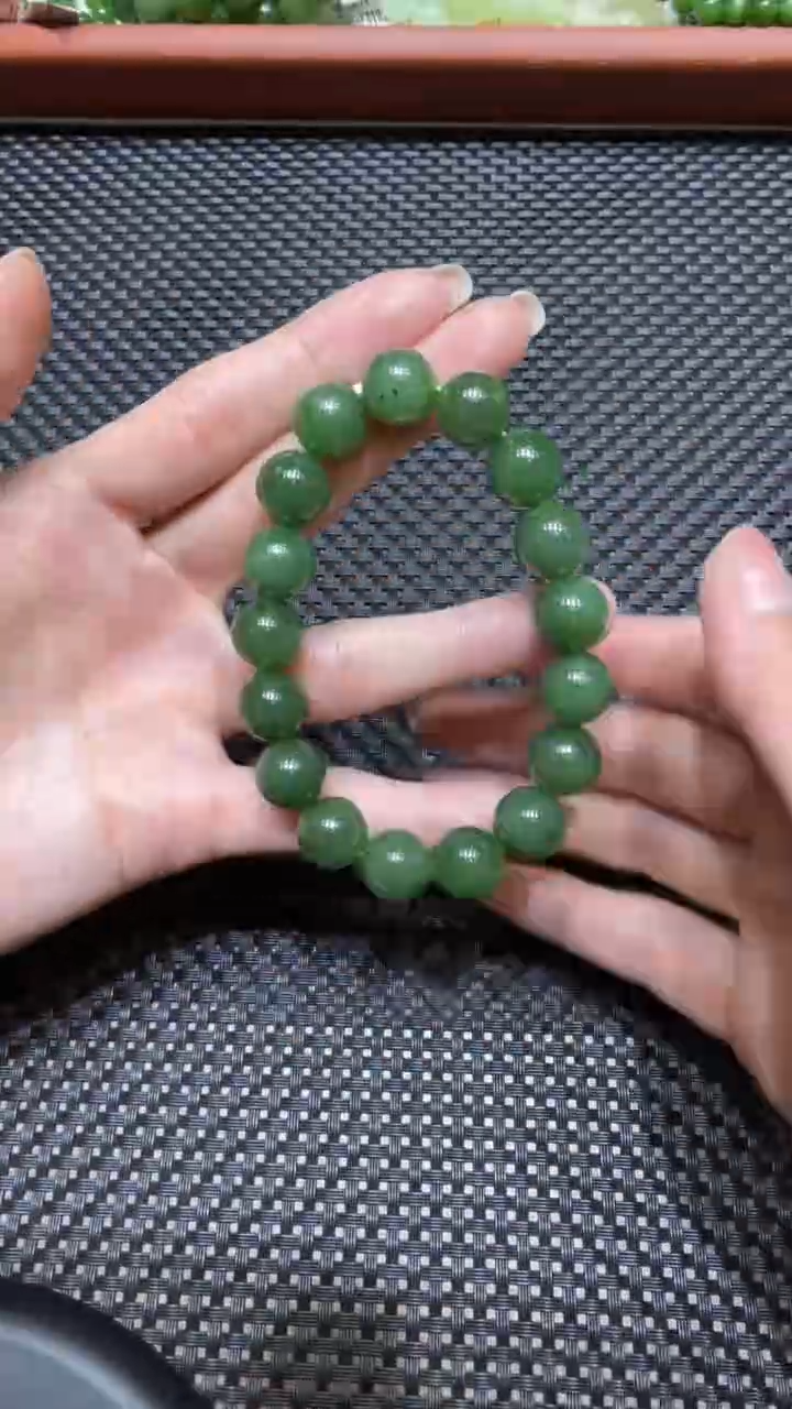 颈饰未镶嵌和田玉手串