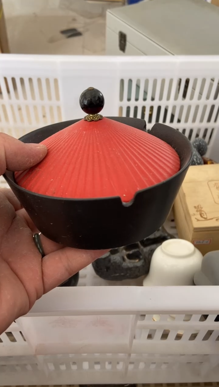 杯无运费险有瑕疵的摄影的产品有使用过的痕迹有点脏介意勿拍