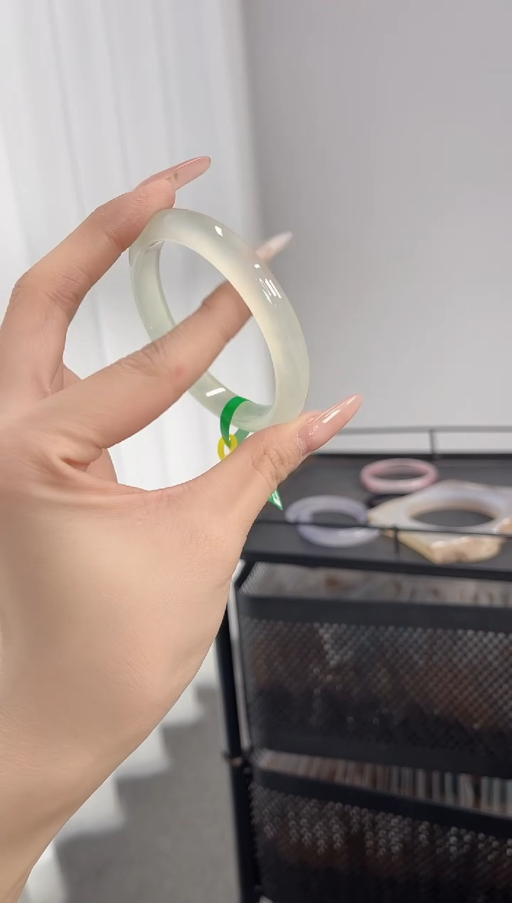 【闪购商品】玛瑙/玉髓手镯未镶嵌58-59圈