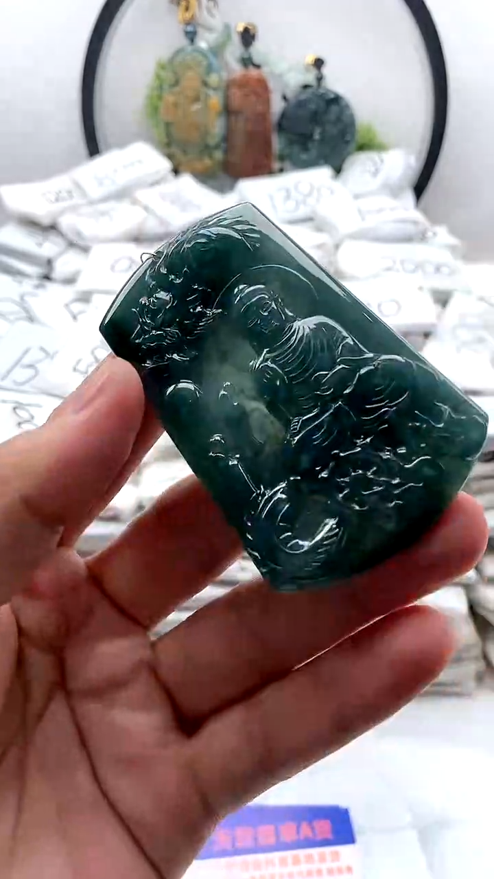 【闪购商品】翡翠颈饰未镶嵌阿弥陀佛【品质一般介意慎拍】