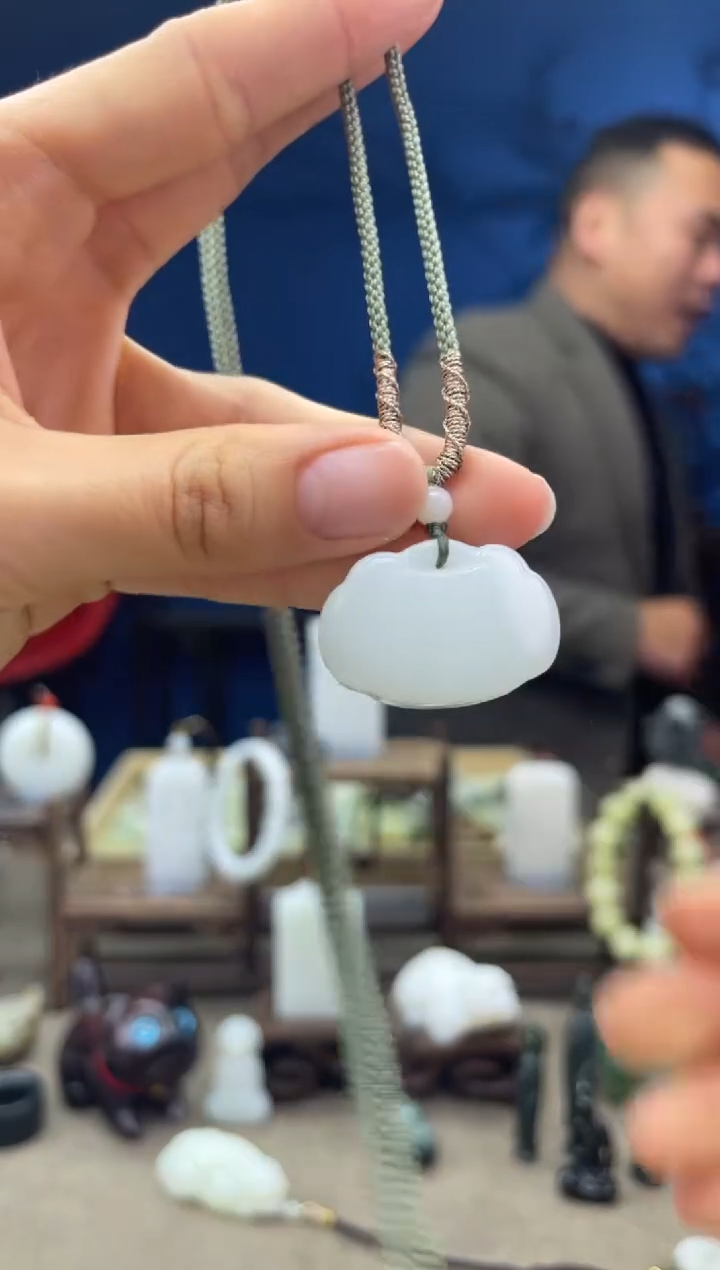 【闪购商品】和田玉颈饰未镶嵌1