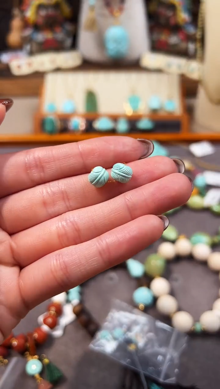 未镶嵌绿松石配饰羽毛珠