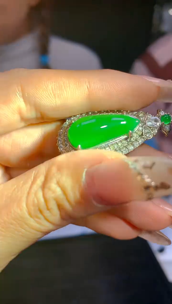 【闪购商品】定制翡翠未镶嵌73定制翡翠 多样性发货（发其一）