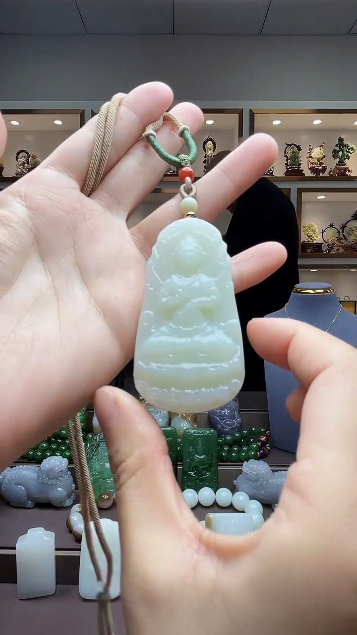 【闪购商品】和田玉颈饰未镶嵌苏