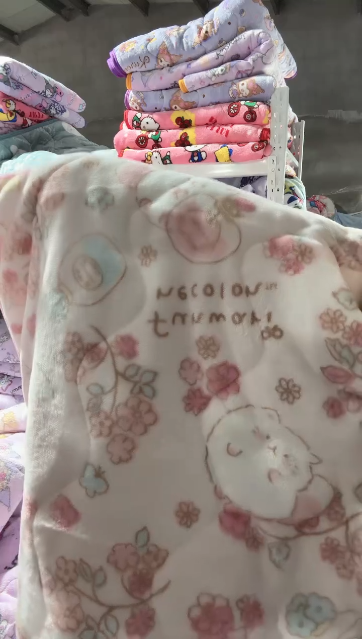 瑕疵   满35包邮   100*200绒垫子