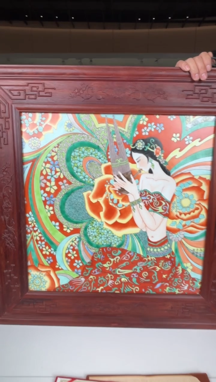 【闪购商品】瓷版画D35【人间瓷画】《冯小勇》