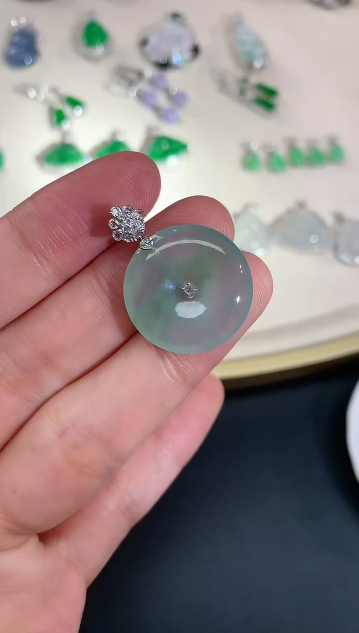 【闪购商品】翡翠吊坠(不含链)18K金镶嵌平安扣A100|3800