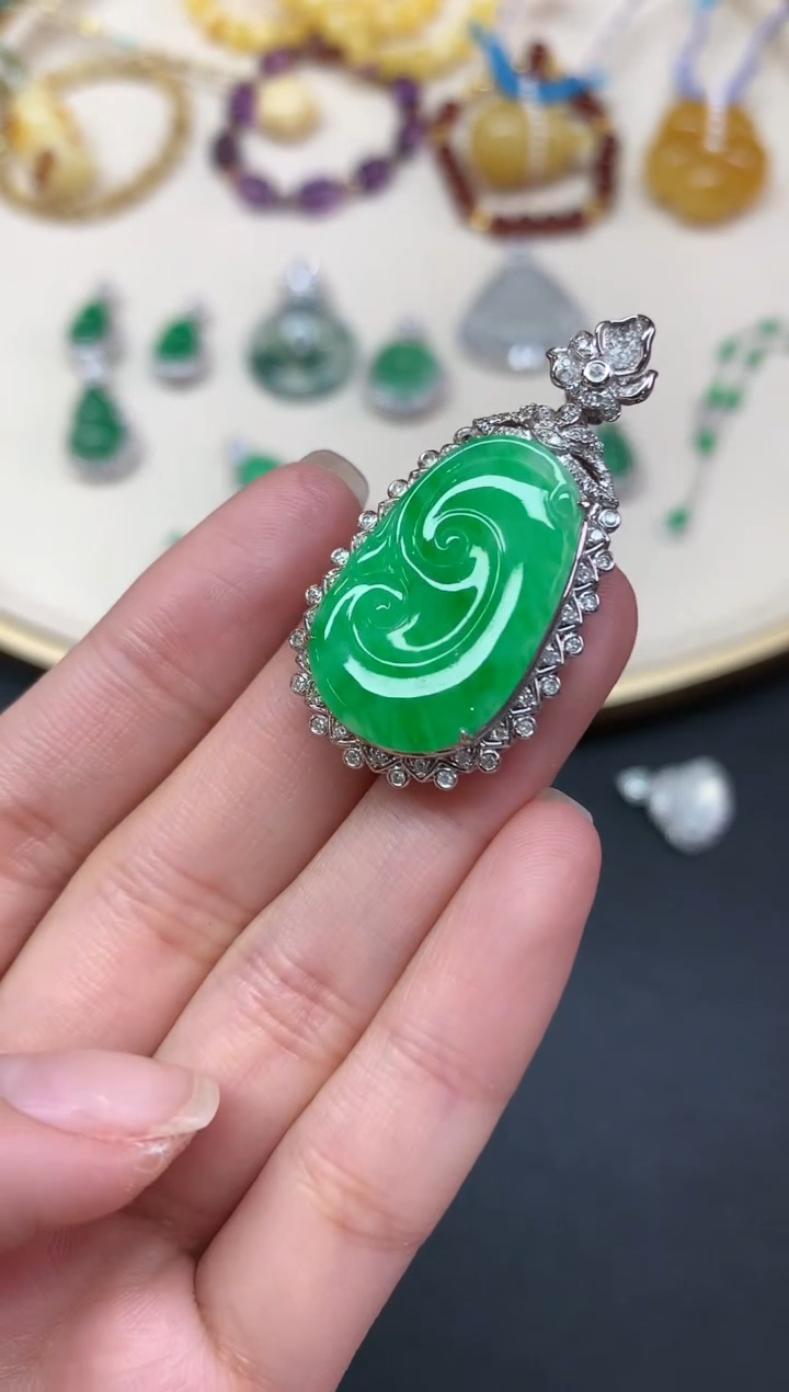 【闪购商品】翡翠吊坠(不含链)18K金镶嵌吊坠A513|16800