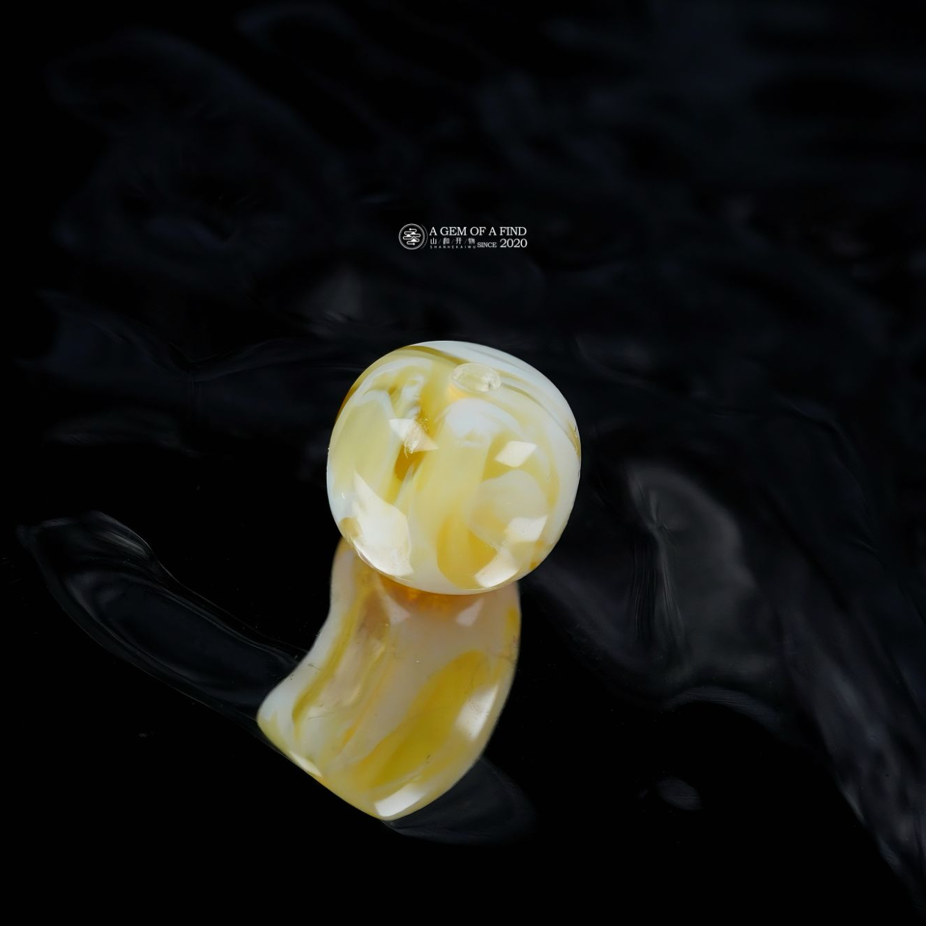 山和开物｜9.2mm金白荧光妖花溶洞老型文玩配饰天然琥珀蜜蜡