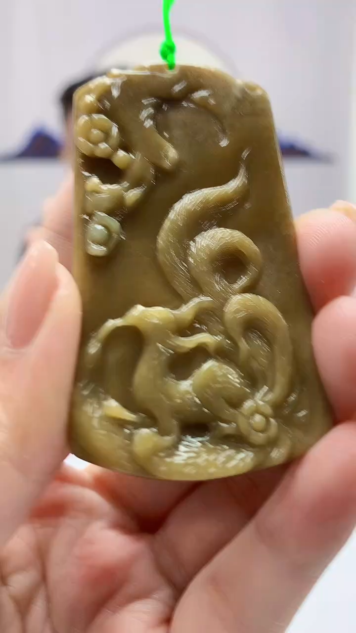 【闪购商品】定制翡翠未镶嵌5152ms-毛货挂件118