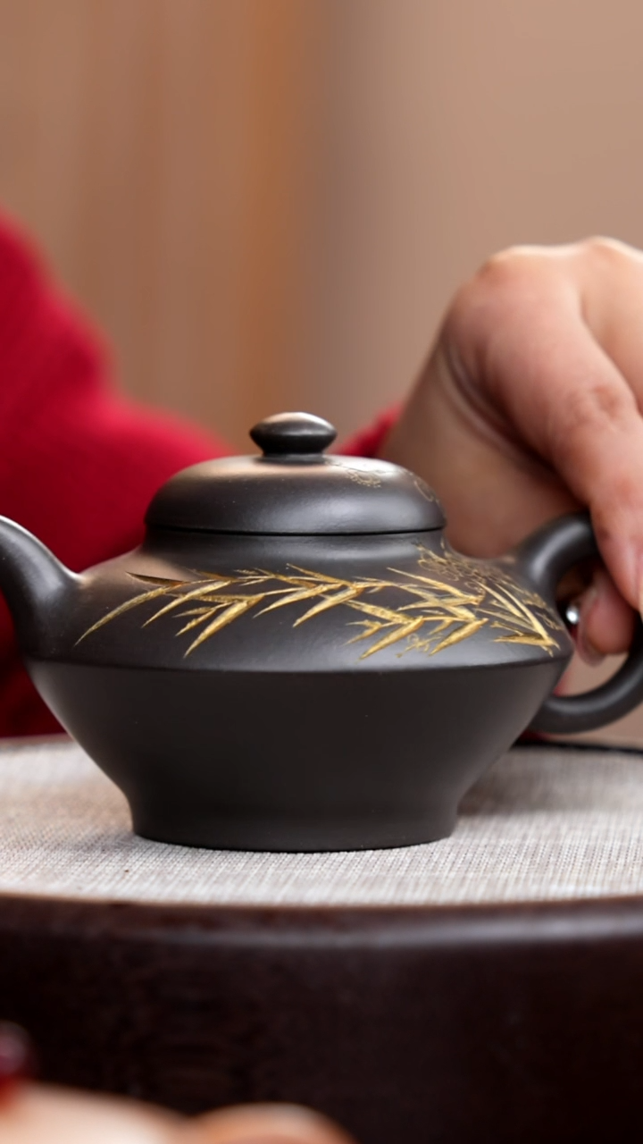 【闪购商品】紫砂茶壶黑墩头合欢