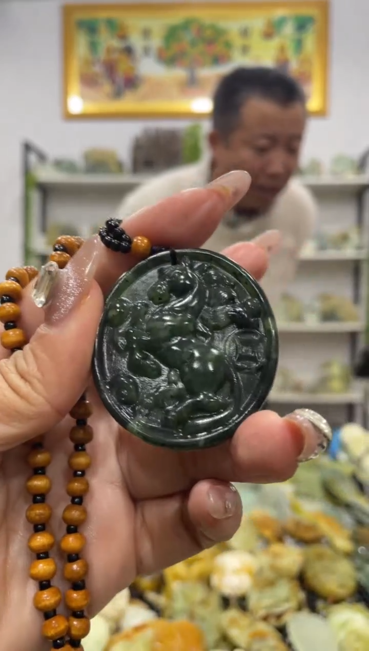 【闪购商品】岫玉吊坠未镶嵌             