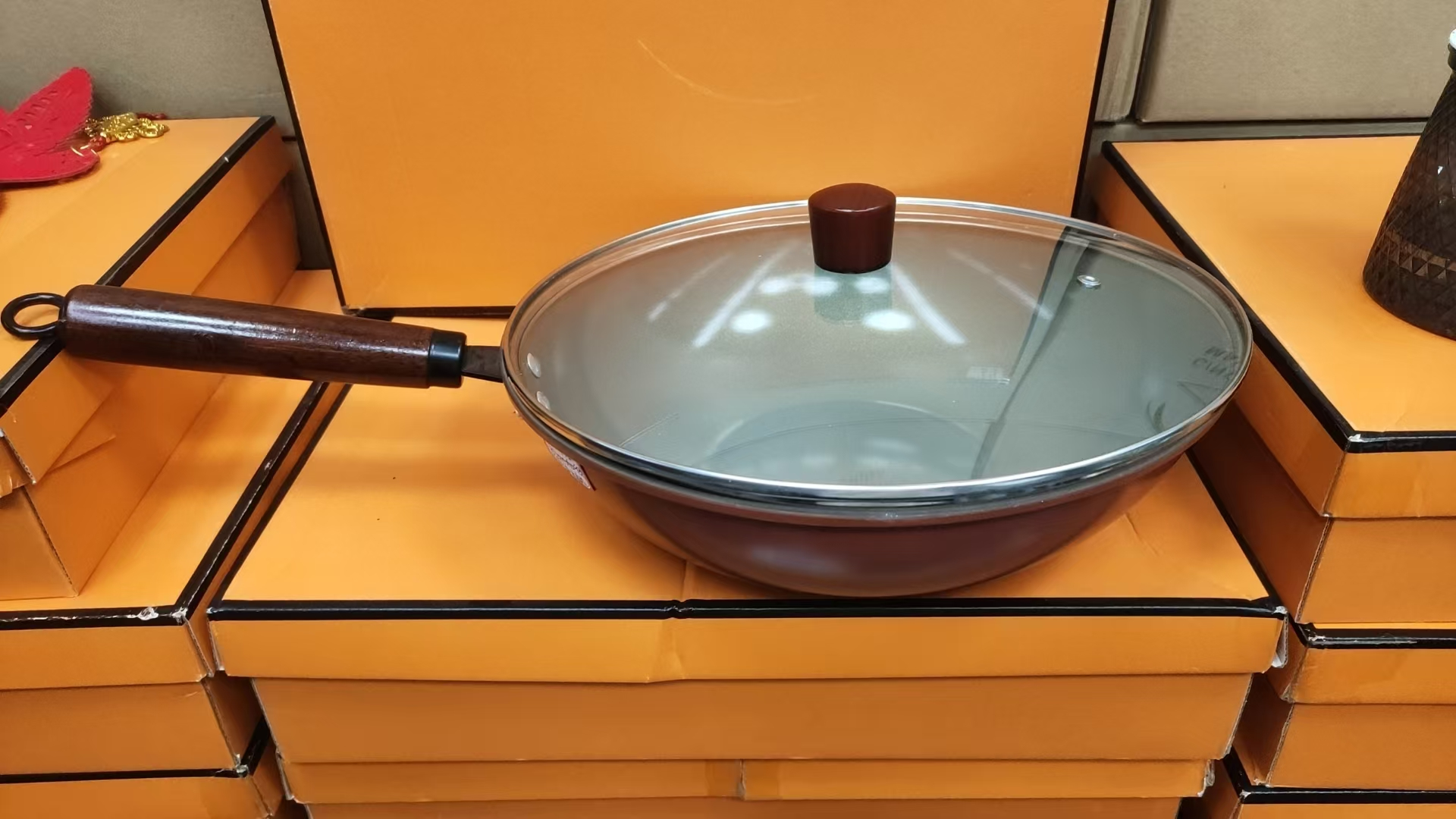 红色炒锅      DTX