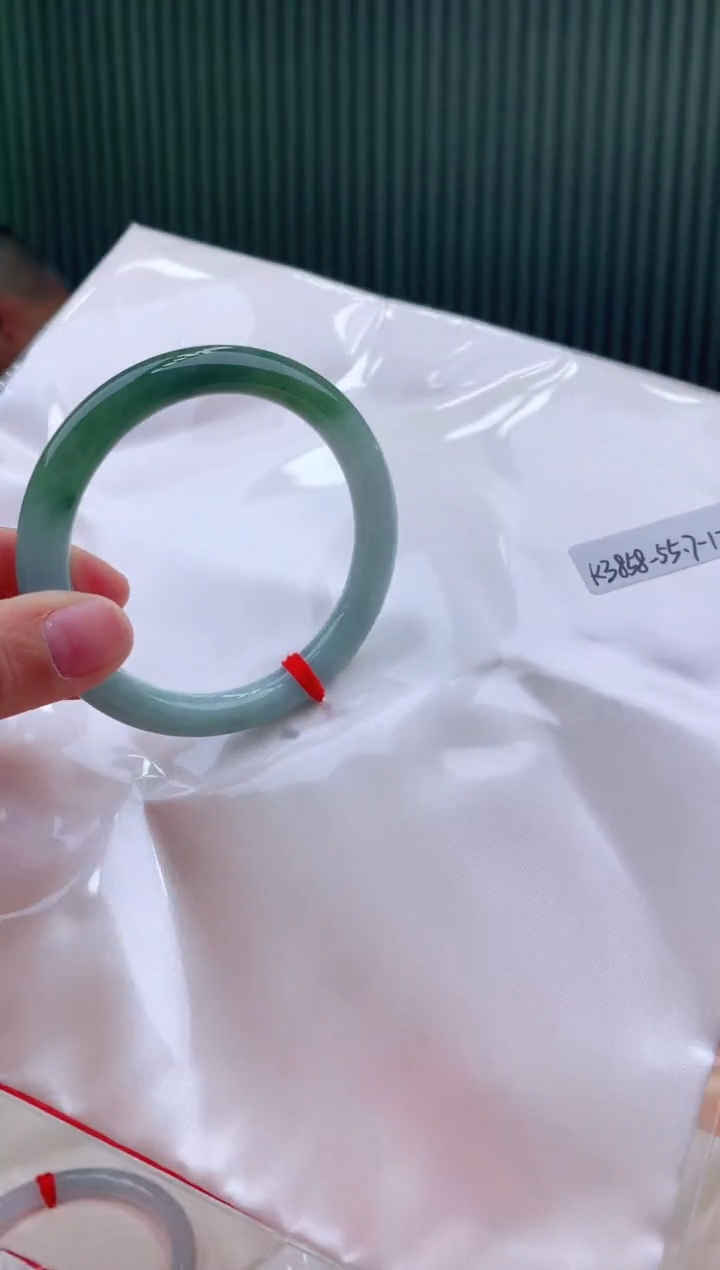 未镶嵌手镯翡翠55+