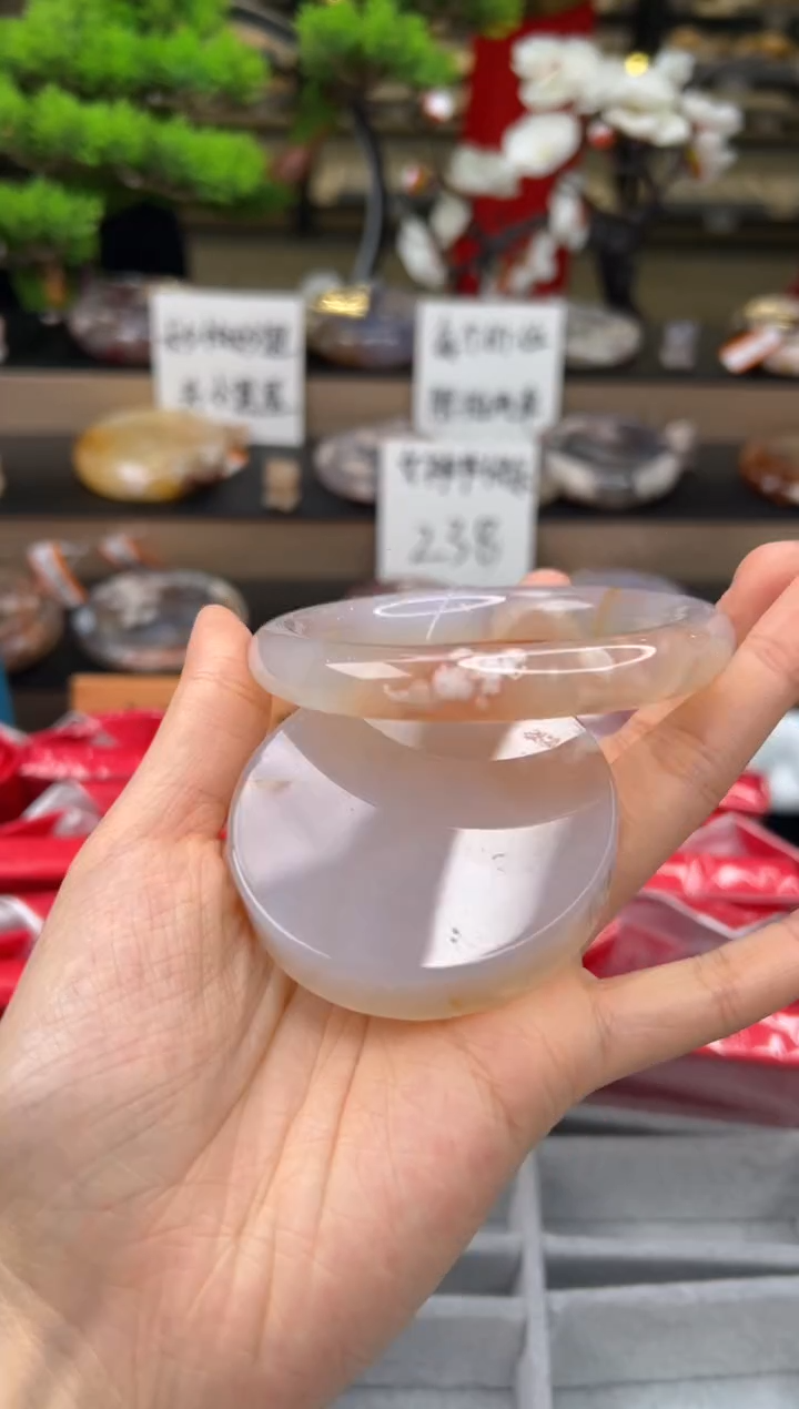 【闪购商品】石英质玉手镯未镶嵌59圈口（赠送镯心)21319