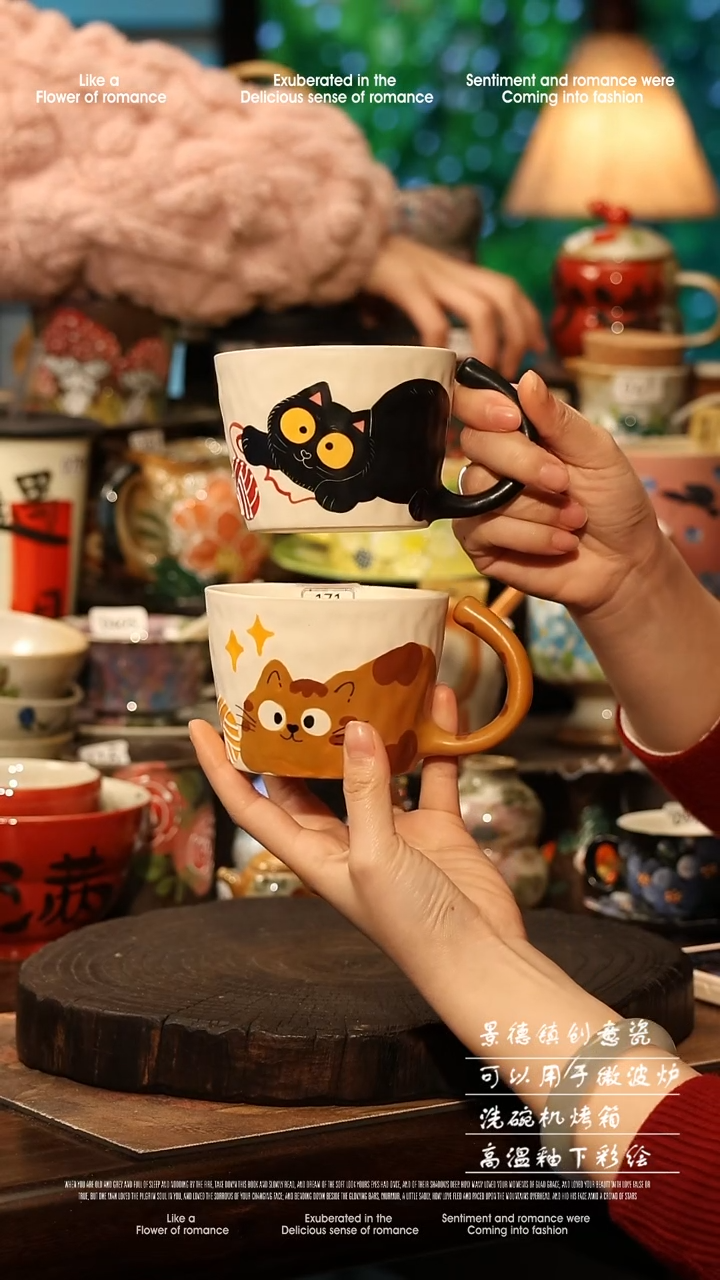 陶瓷一对景德镇高温釉下彩手工手绘款式