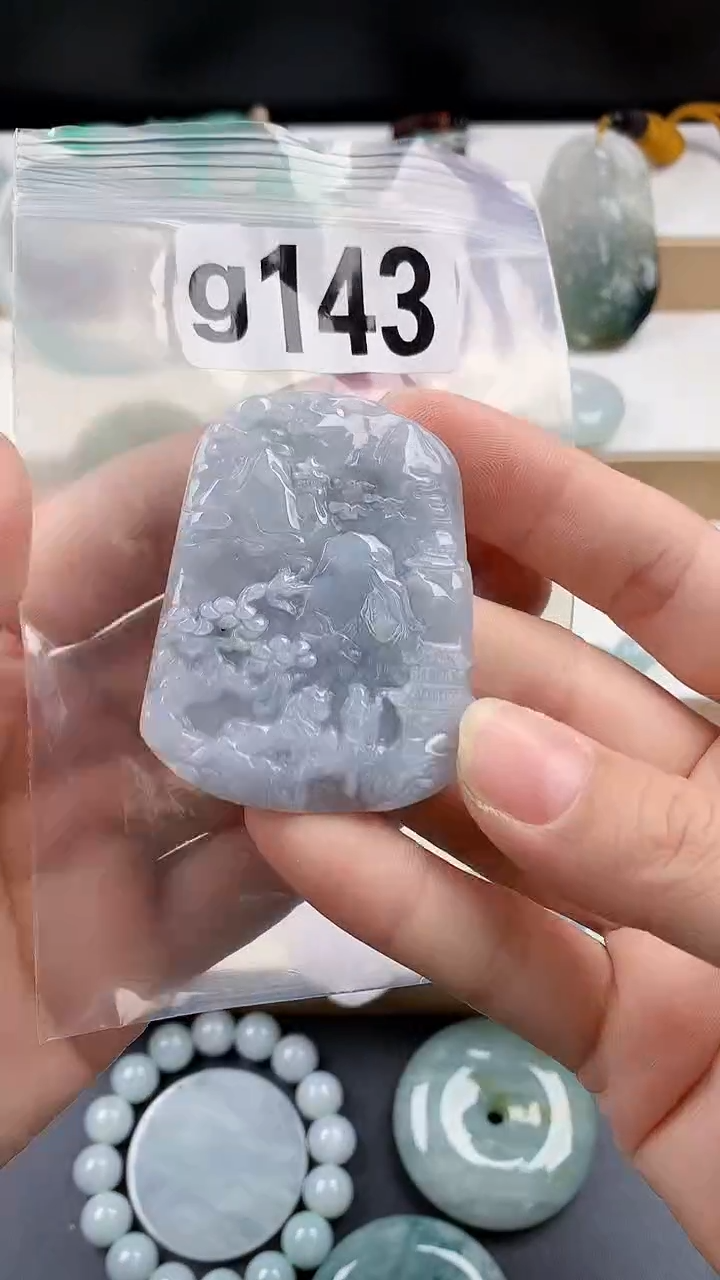 颈饰未镶嵌翡翠天然翡翠吊坠挂件