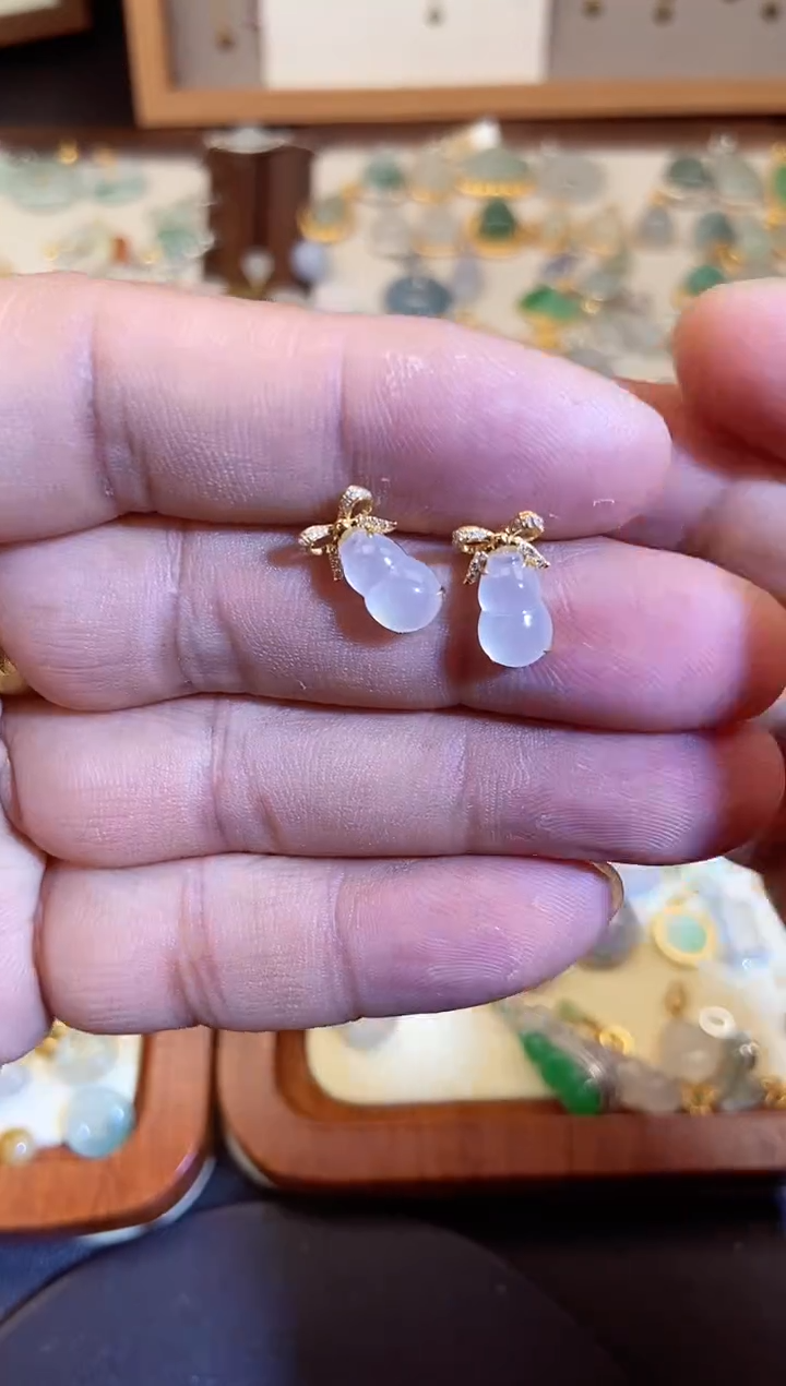 【闪购商品】翡翠吊坠(不含链)18K金镶嵌翡翠6233