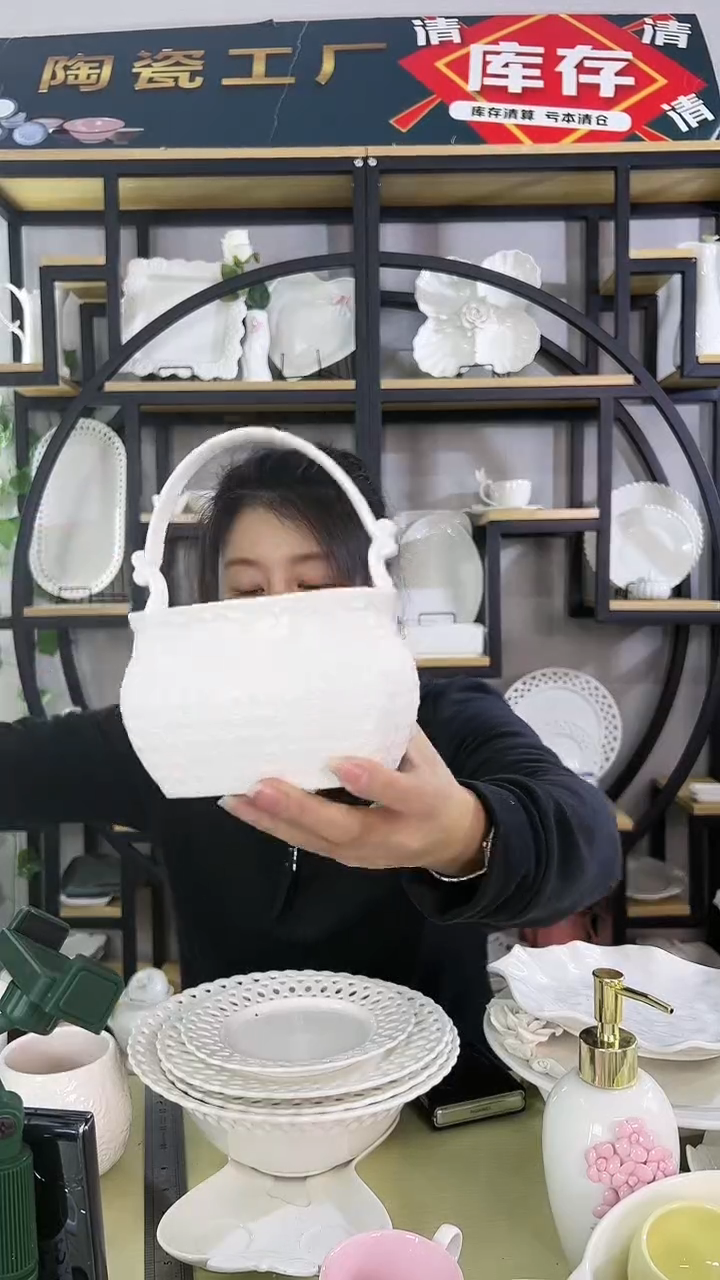 【闪购商品】小雪花提篮小花篮