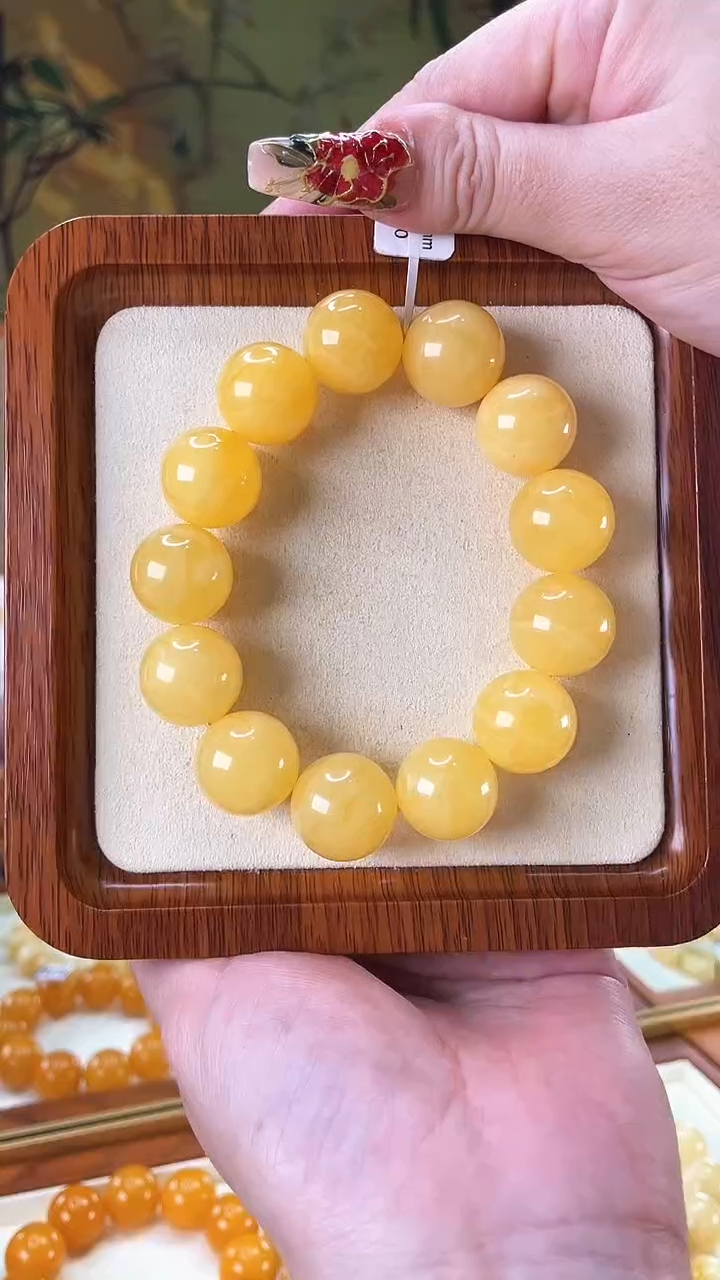 【闪购商品】蜜蜡裸石未镶嵌手串