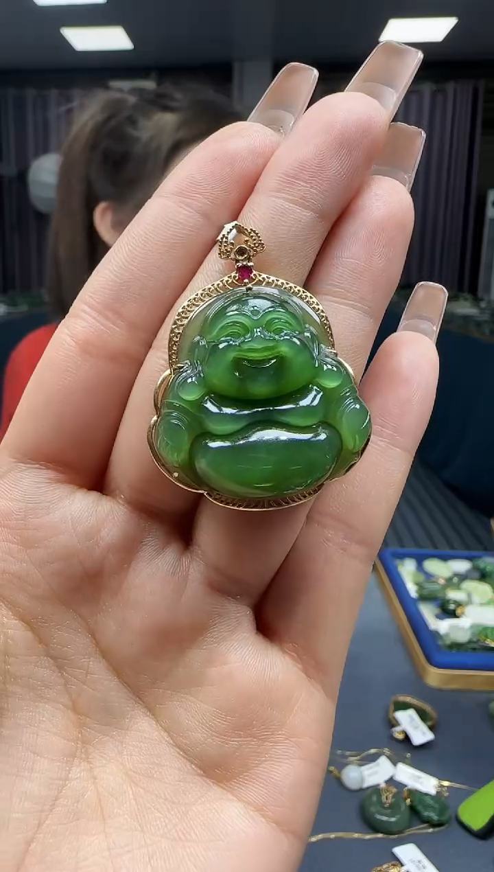 【闪购商品】和田玉挂件18K金镶嵌1