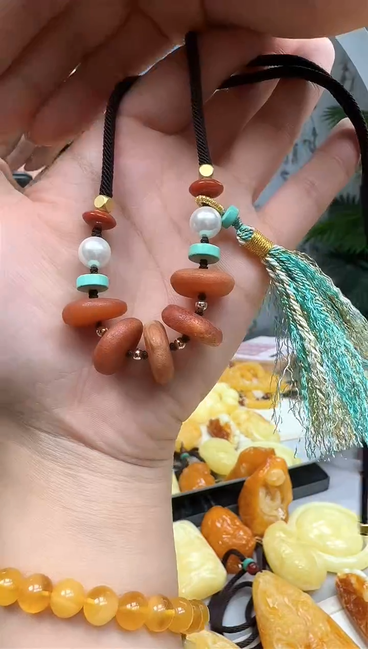 【闪购商品】琥珀裸石未镶嵌锁骨链   多样性发一