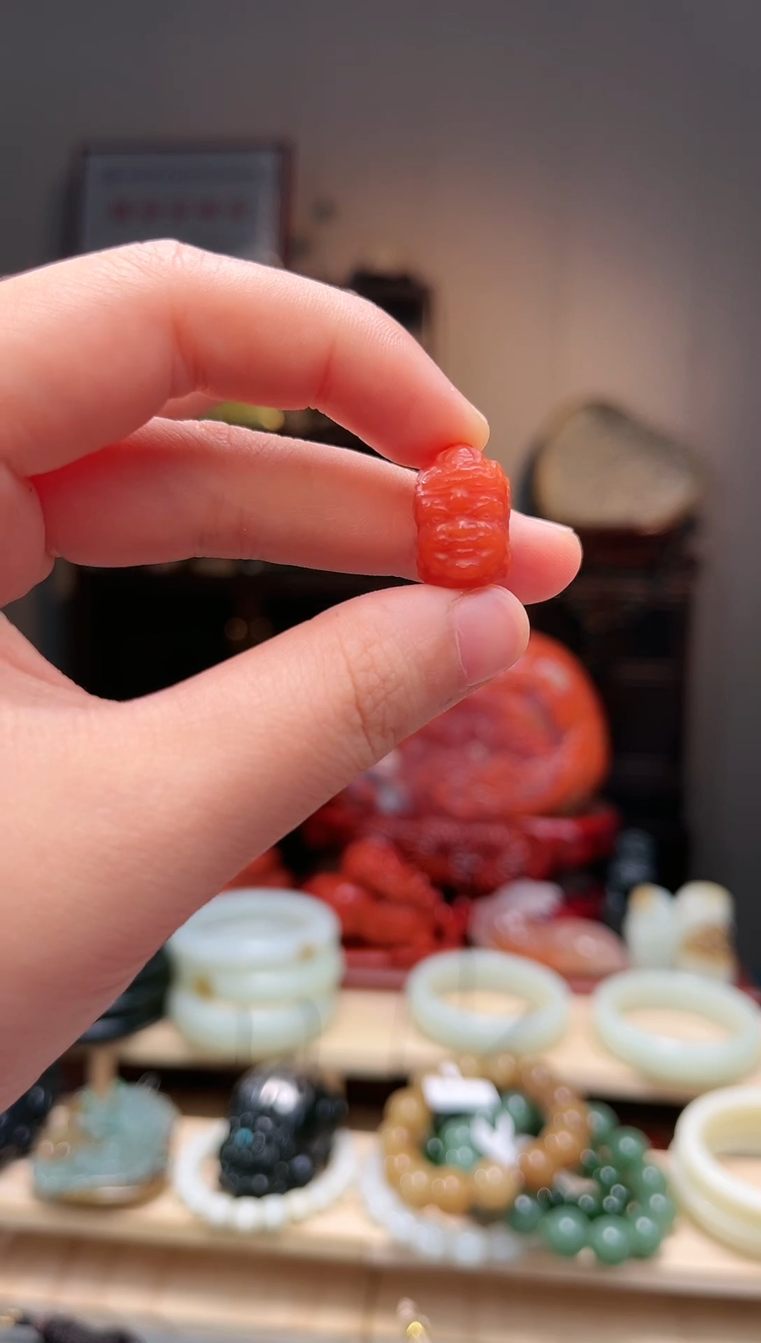 颈饰未镶嵌南红玛瑙吊坠