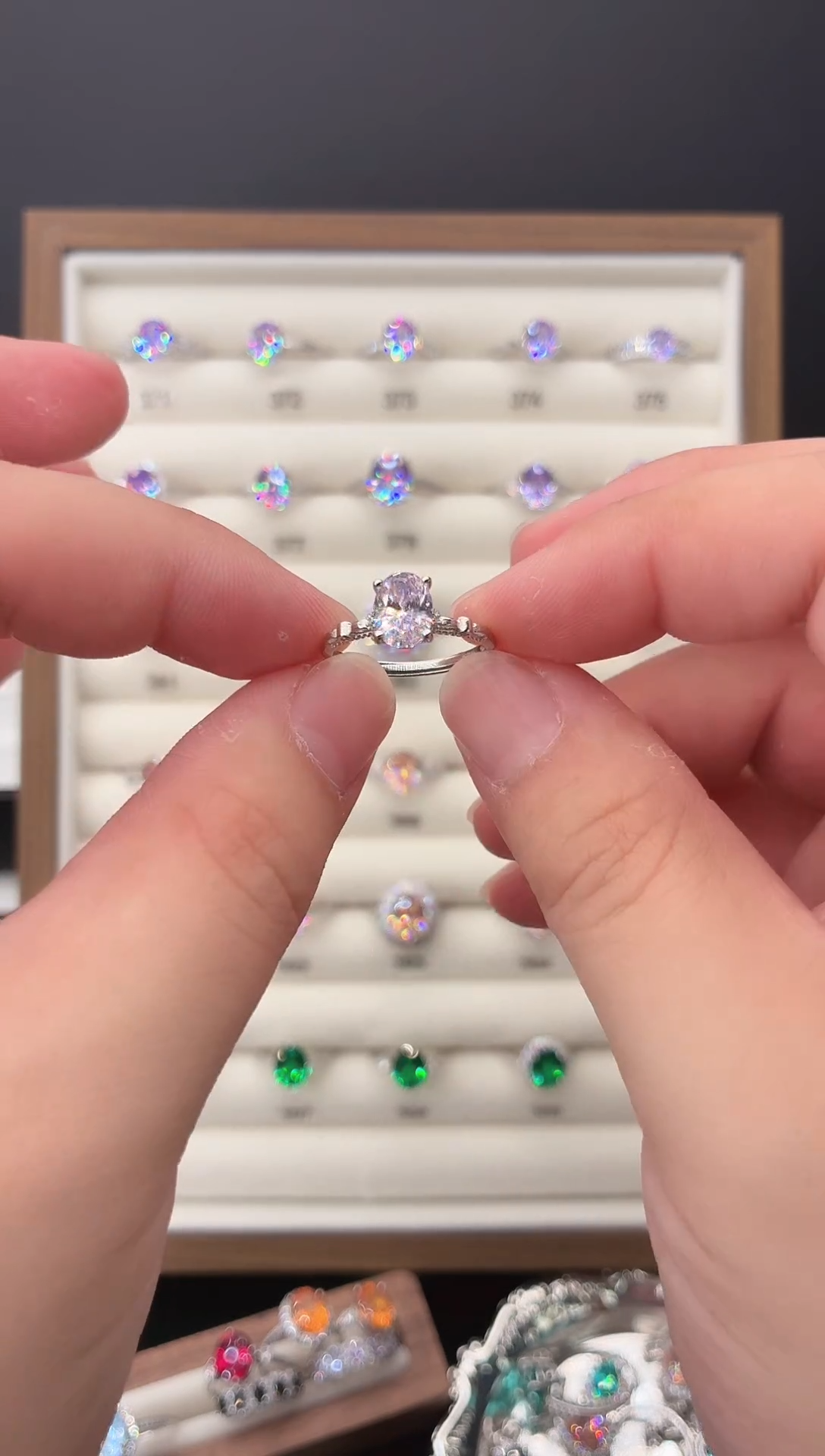 银S925镶嵌戒指绿柱石（摩根石）11111111