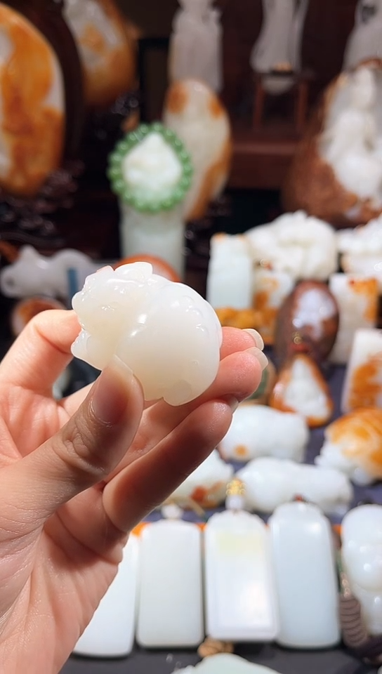 未镶嵌和田玉挂件把件