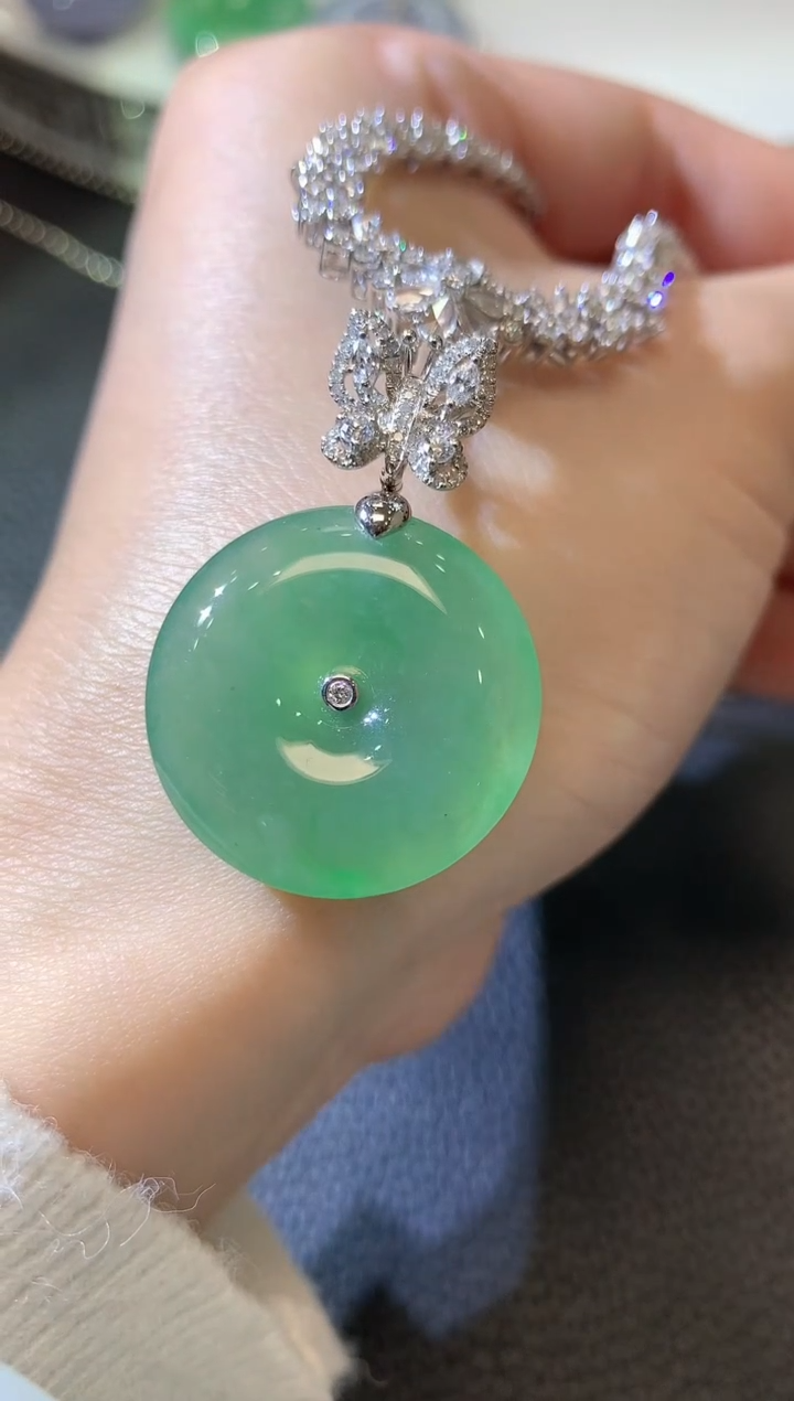 【闪购商品】翡翠吊坠(不含链)18K金镶嵌A41多样性发一件